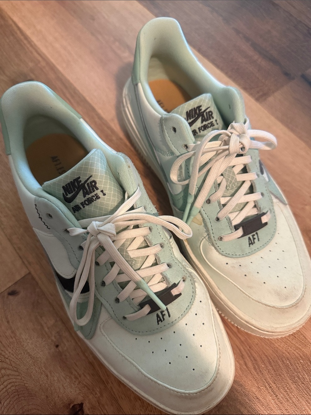 Nike Air Force 1 Low Sneakers in Mint Green and White